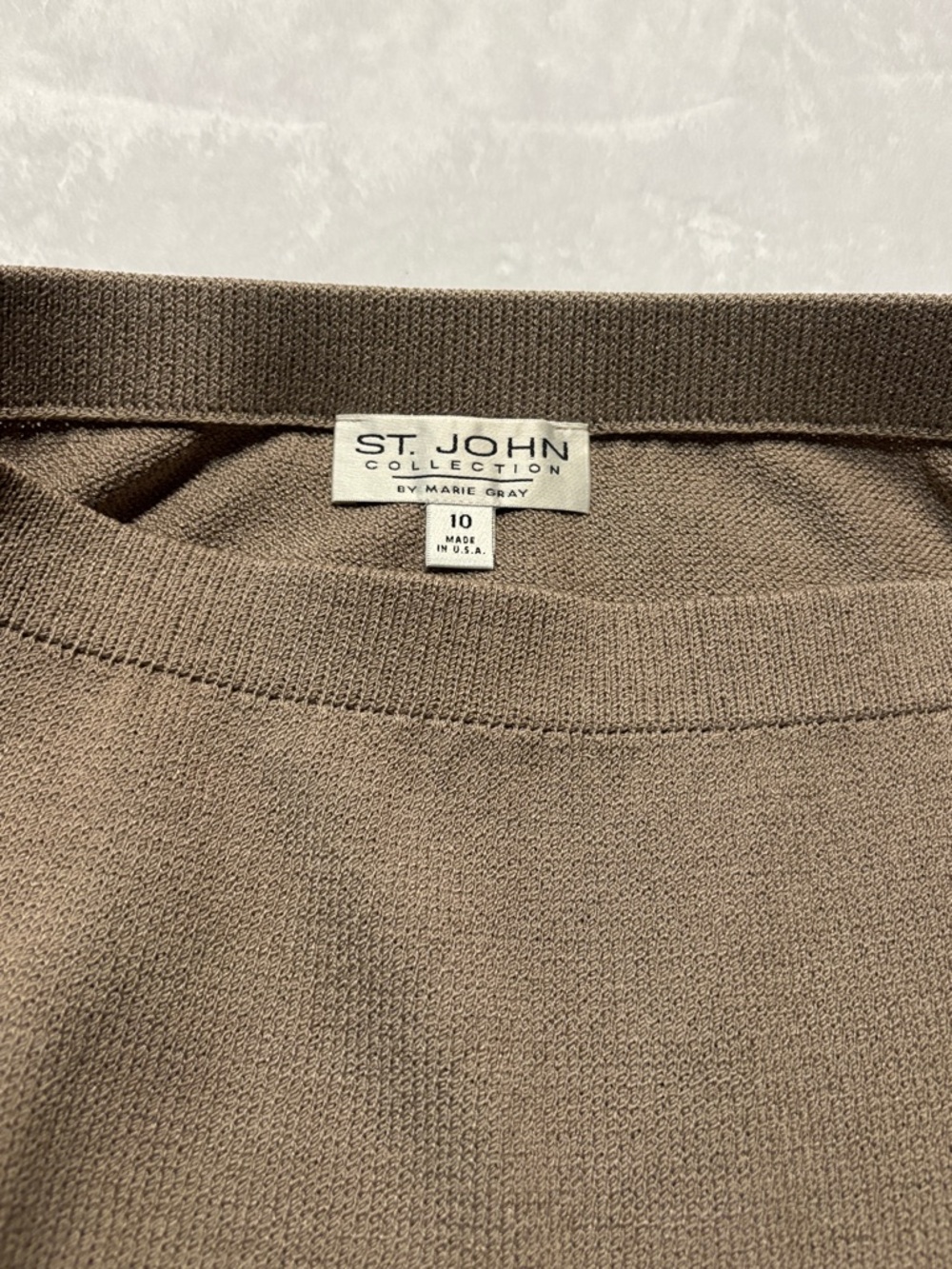 ST JOHN Knit Pencil Skirt in Taupe - Picture 4 of 6